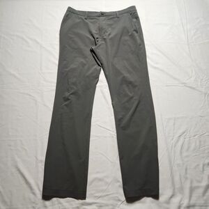 Vineyard Vines Mens 32x32 Breaker Pant Grey Measures 33x31.5
